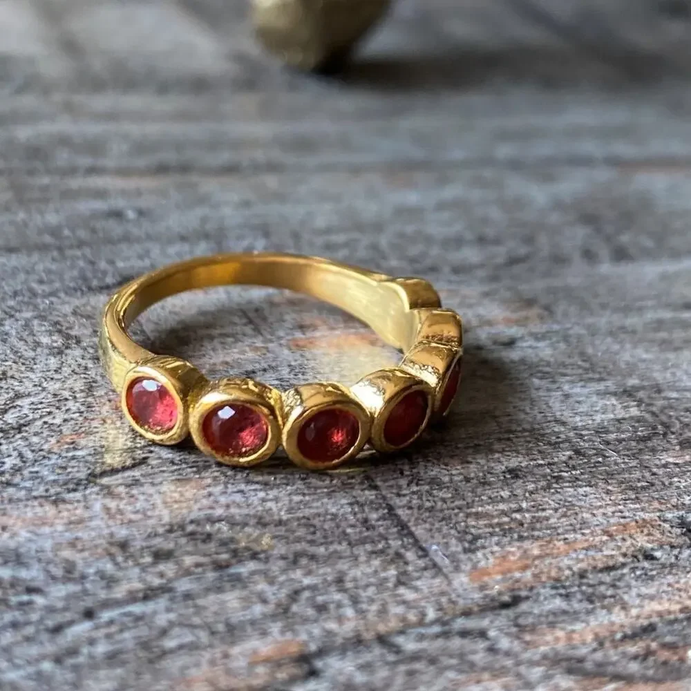 NEW Gold & Red Zirconium Gemstone Statement Ring - Picture 5 of 16